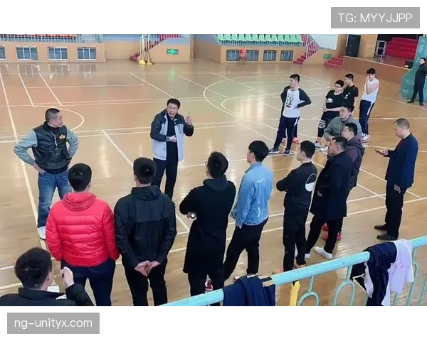 细说篮球比赛中身体接触判罚的规则要点与尺度标准